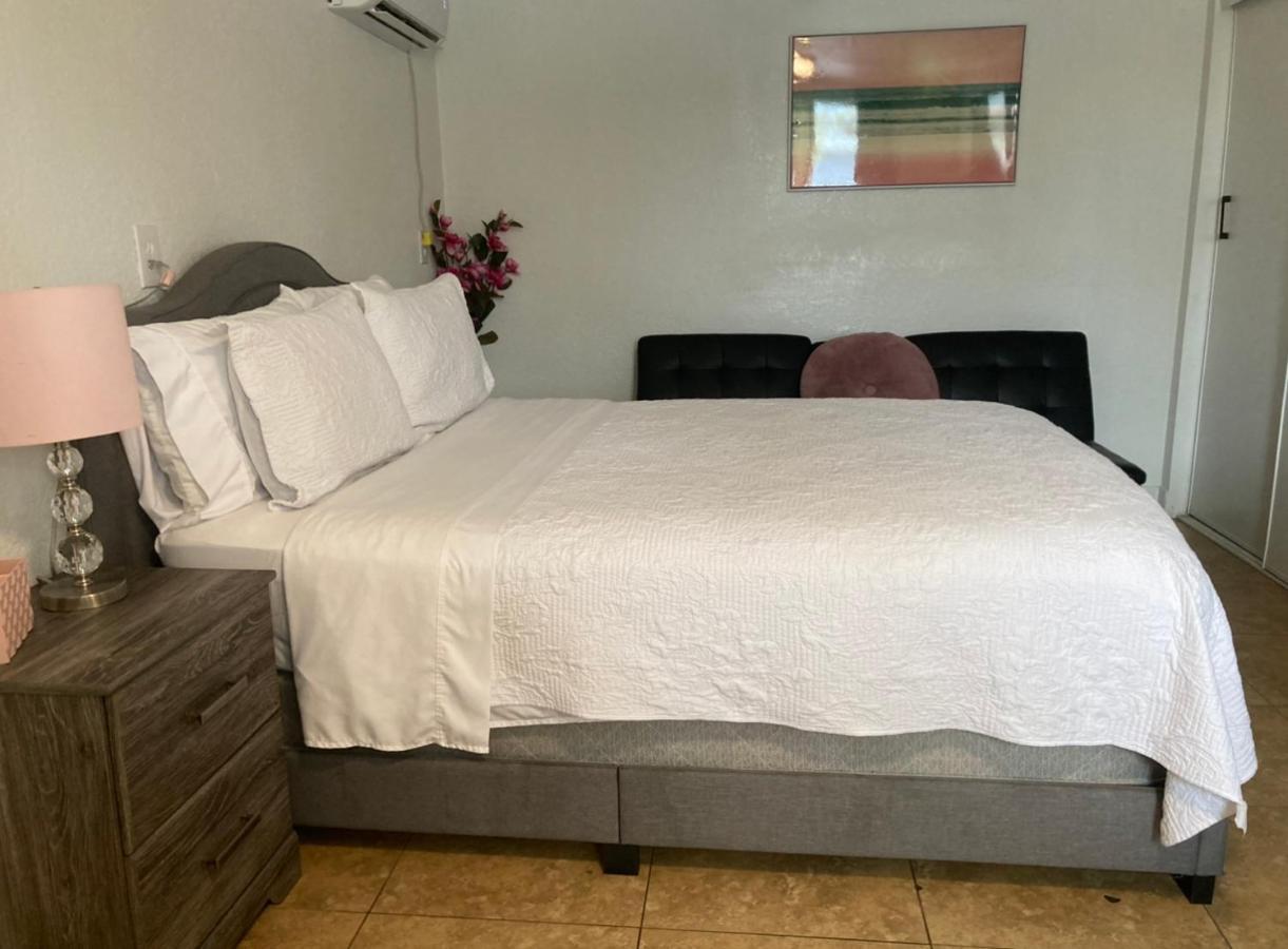 Cozy Studio…With Private Entrance Las Vegas Extérieur photo